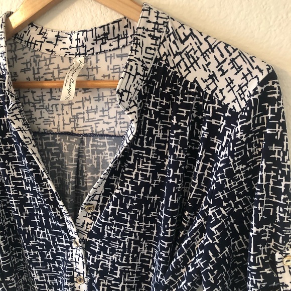 Perception Concept 3/4 Sleeve Blouse - Picture 3 of 6